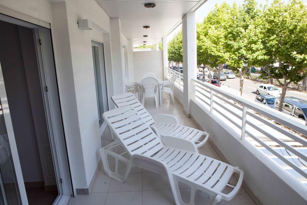 Costa Dorada Apartments سالو المظهر الخارجي الصورة