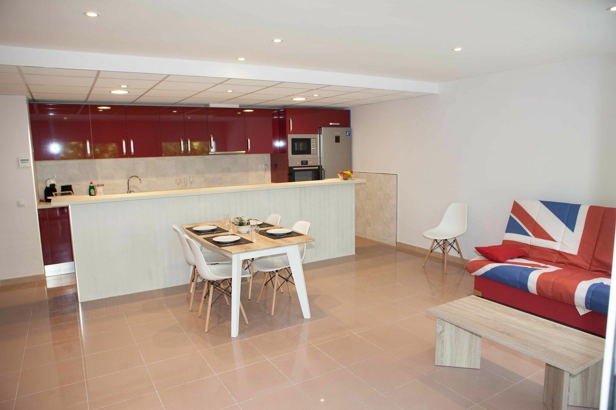 Costa Dorada Apartments سالو المظهر الخارجي الصورة