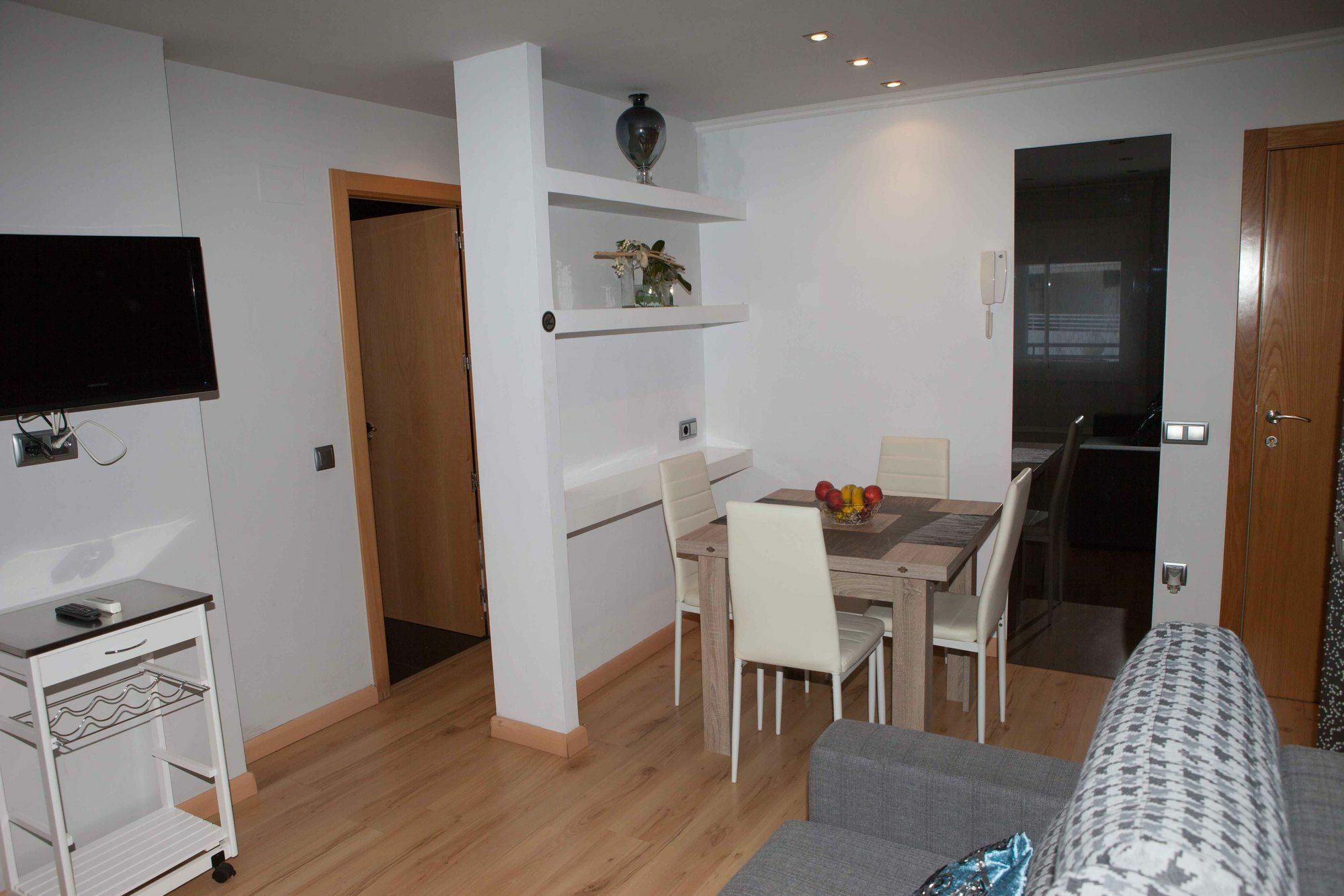 Costa Dorada Apartments سالو المظهر الخارجي الصورة