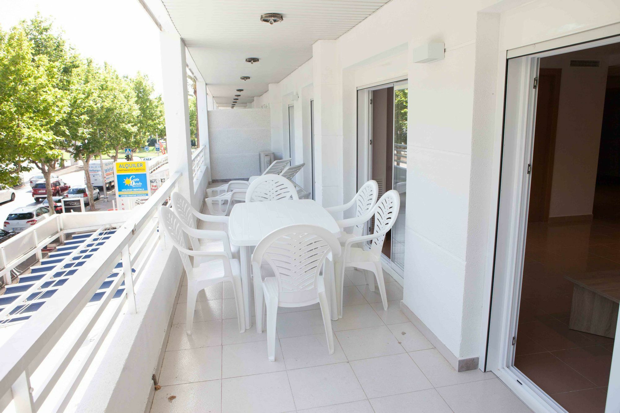 Costa Dorada Apartments سالو المظهر الخارجي الصورة