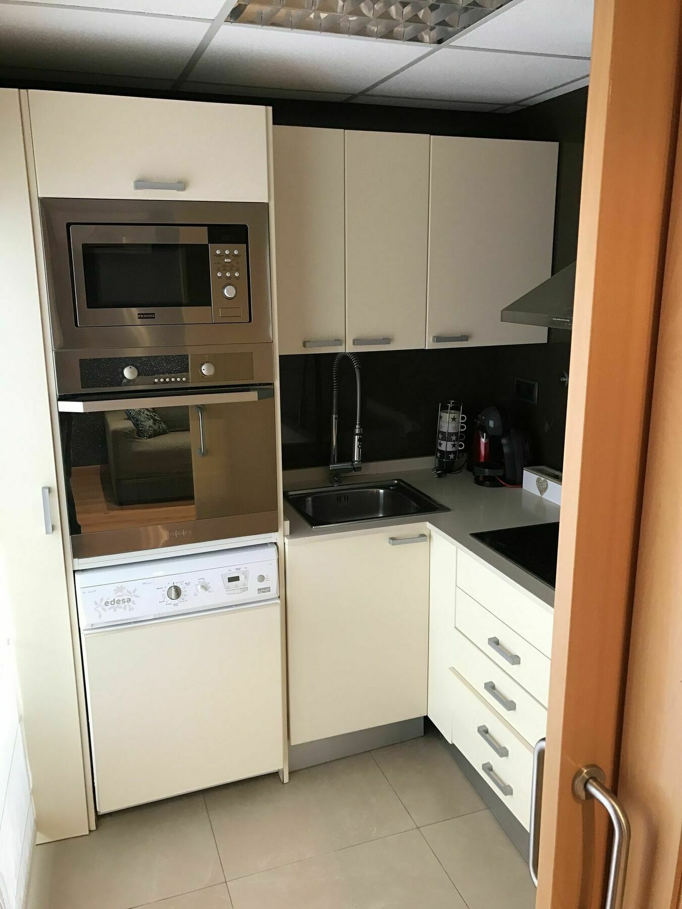 Costa Dorada Apartments سالو المظهر الخارجي الصورة